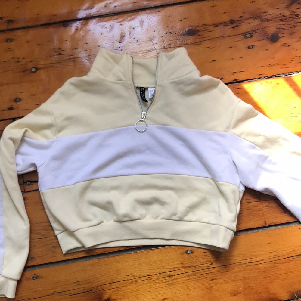 Cropped quarter zip
